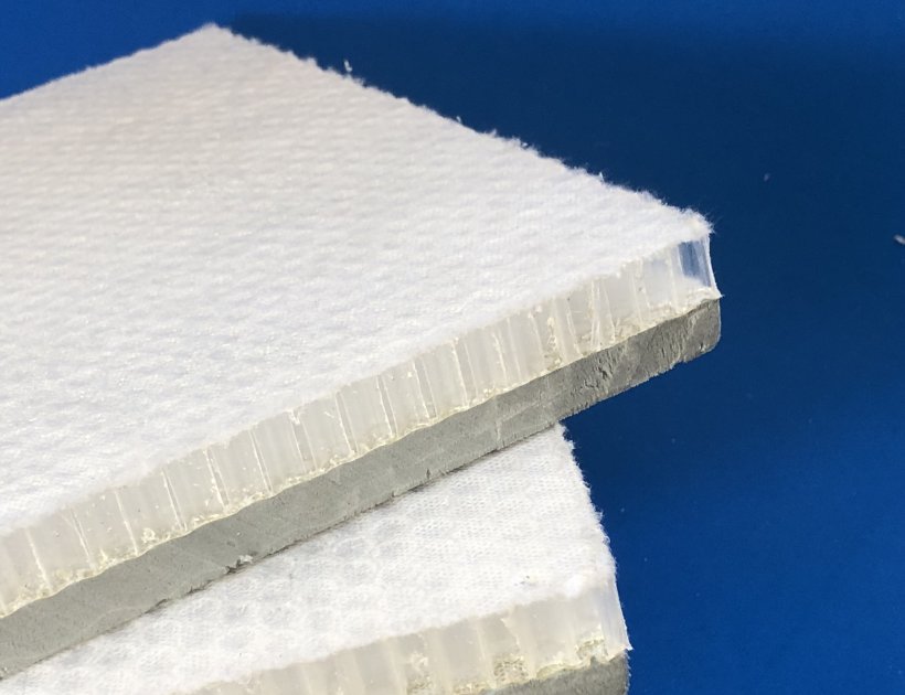 Light weight polypropylene honeycomb core for boat building-675