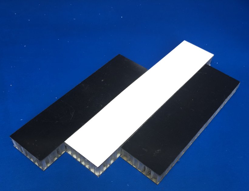 Cleanroom plastic honeycomb wall panels-859